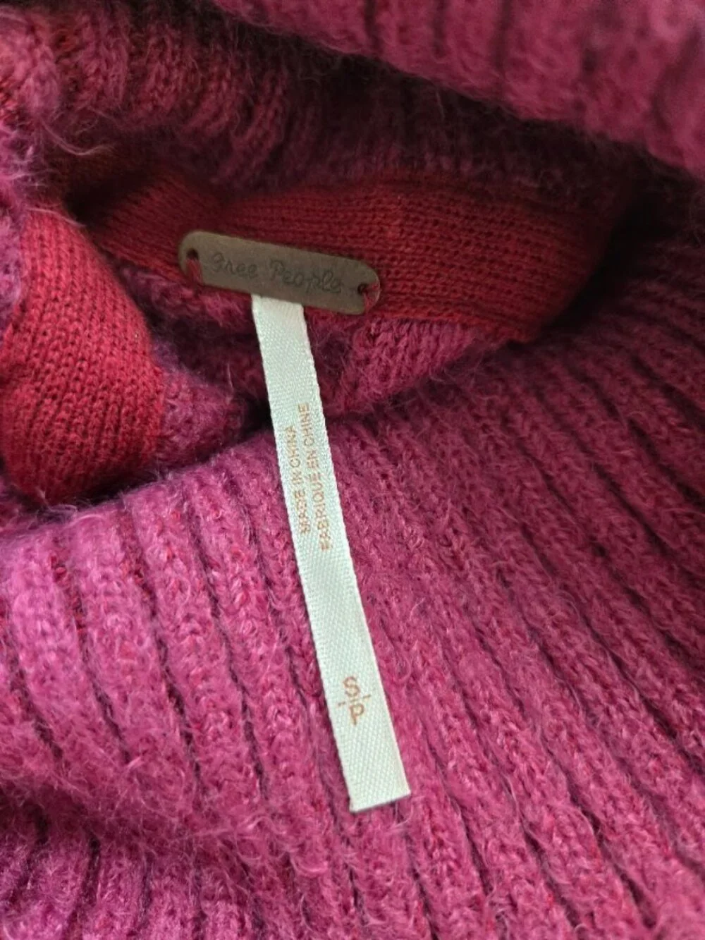 FREE PEOPLE Big City Women’s Small Mulberry Oversized Turtleneck Sweater NWT